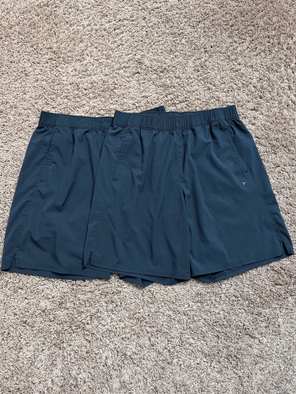6 Pairs of Men’s Old Navy Active Essentials Quick Dry Shorts Size Large - Picture 3 of 8